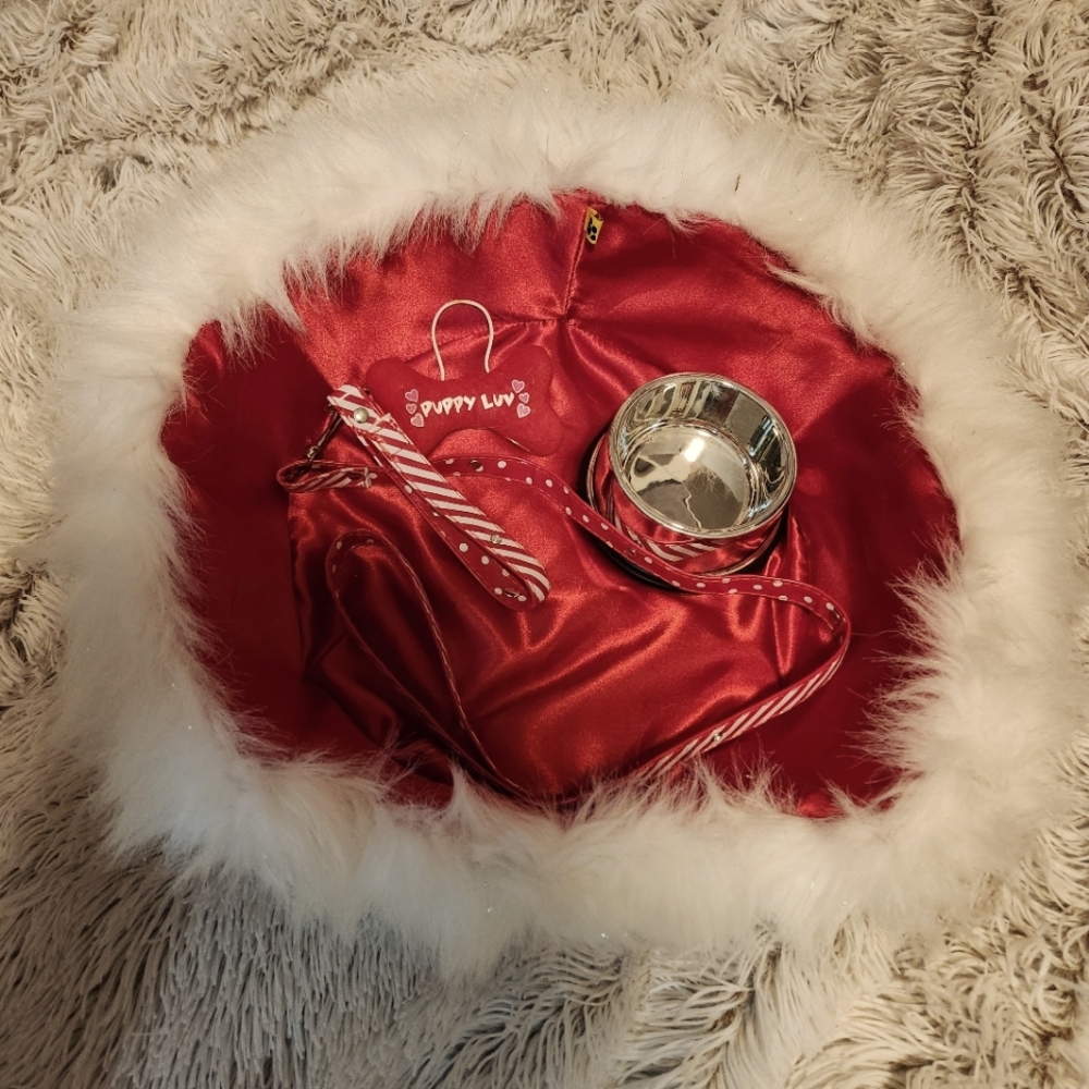 Build-A-Bear red satin with sparkly fur pet bed